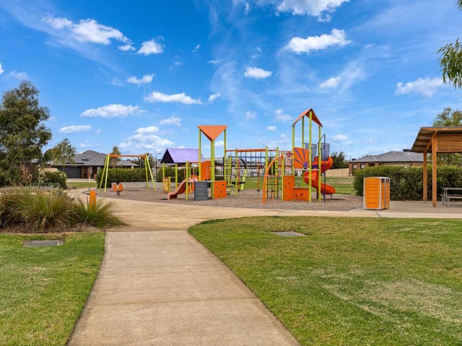 Popular Villa Shepparton Exterior foto